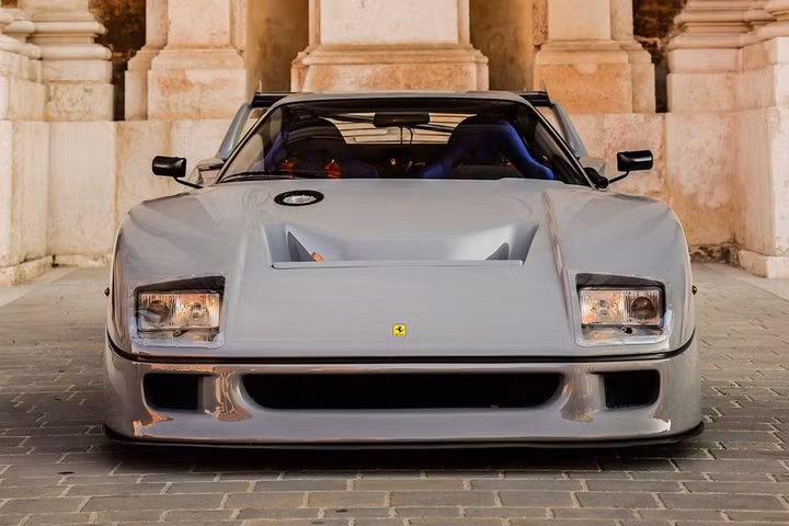 Chiếc Ferrari F40 đường trường 'nhanh nhất' được đấu giá tại Monterey