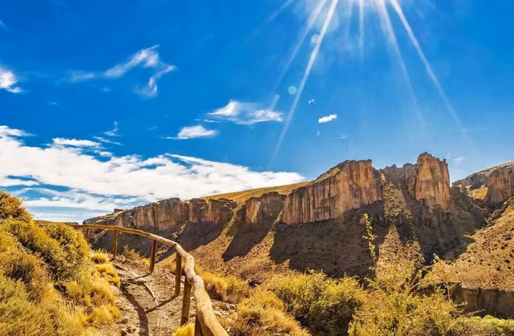 Cueva de las Manos – hang động của những bàn tay ở Argentina