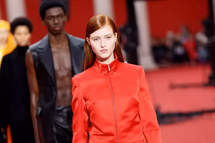 BST Ferragamo Xuân/Hè 2023: Màn chào sân đẹp mắt từ Maximilian Davis