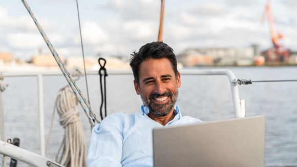 Giới siêu giàu và chiến lược giữ 70.000 tỷ USD bằng bảo hiểm