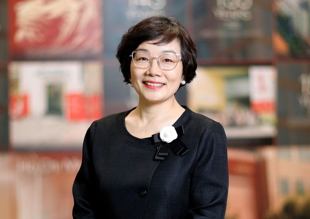 Bà Trần Thị Nguyệt Oanh, Giám đốc quản lý nguồn nhân lực, HSBC Việt Nam Bà Trần Thị Nguyệt Oanh, Giám đốc quản lý nguồn nhân lực, HSBC Việt Nam