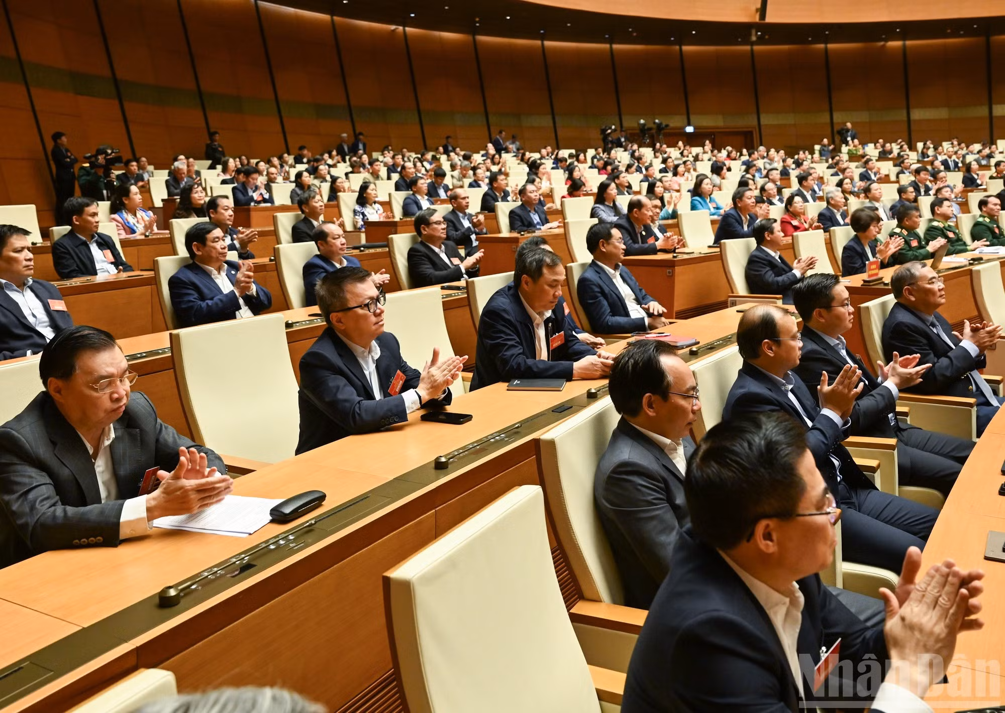 Các đại biểu tham dự hội nghị tại Hội trường Diên Hồng. (Ảnh: DUY LINH)