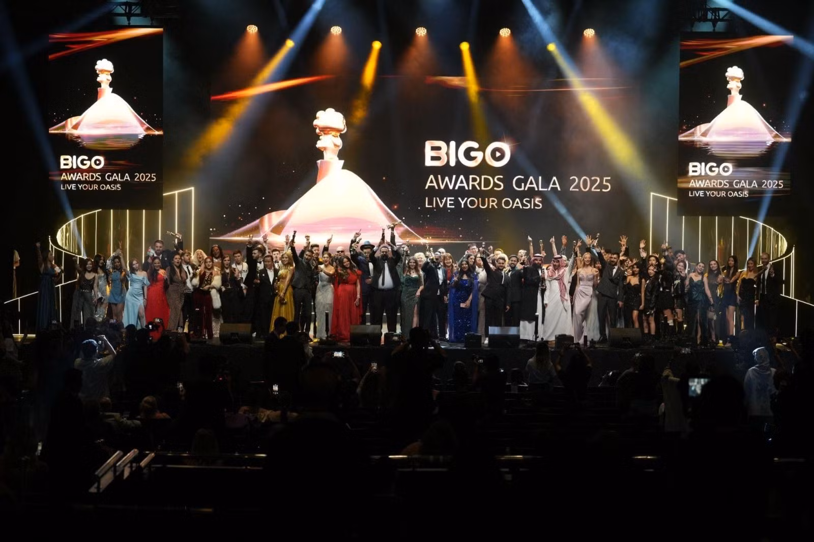 Đêm BIGO Awards Gala 2025 sôi động, sắc màu.