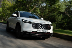 Honda HR-V e:HEV RS giảm giá bán 34 triệu, thời của xe hybrid đã tới