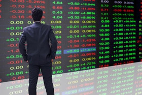 VN-Index giảm kỷ lục hơn 100 điểm, nguy cơ call margin và force sell gia tăng