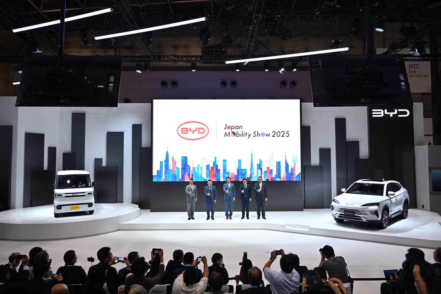 byd-press-conference-at-japan-mobility-show-2025.jpg