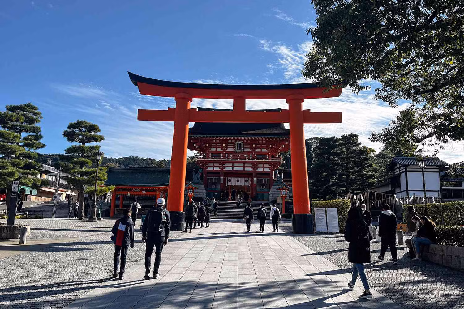 TAL-header-fushimi-inari-taisha-entrance-kyoto-JPNOPEN1122-4e52d629190d4a39ace4a669e9fc4c41.jpg