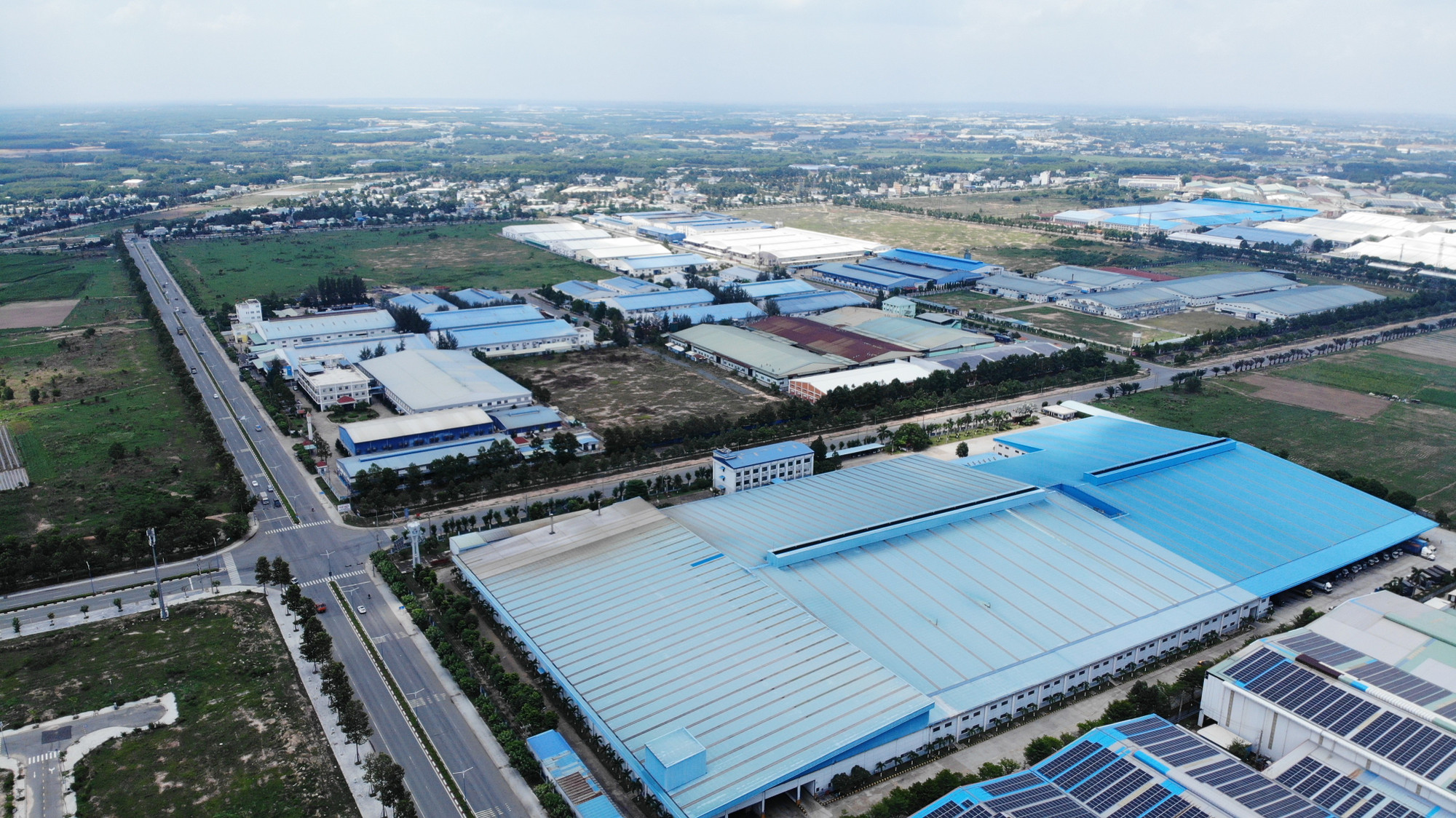 Tỷ lệ lấp đầy khu công nghiệp tại các thị trường trọng điểm phía Bắc và phía Nam đều duy trì ở mức trên 90% hinh-1-9170.jpeg