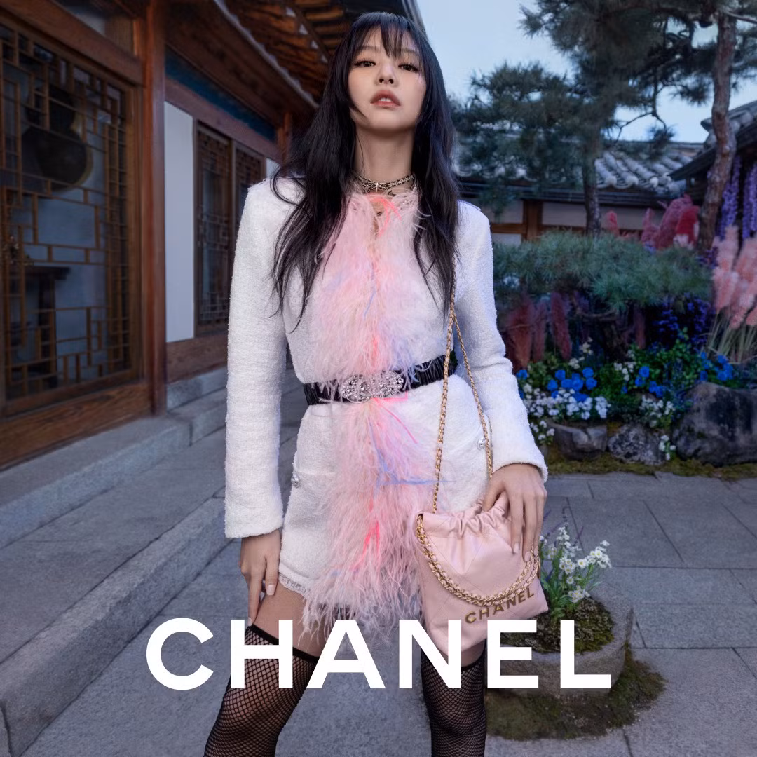 Jennie-Kim-Chanel-22-Bag-Ad-Campaign.jpeg
