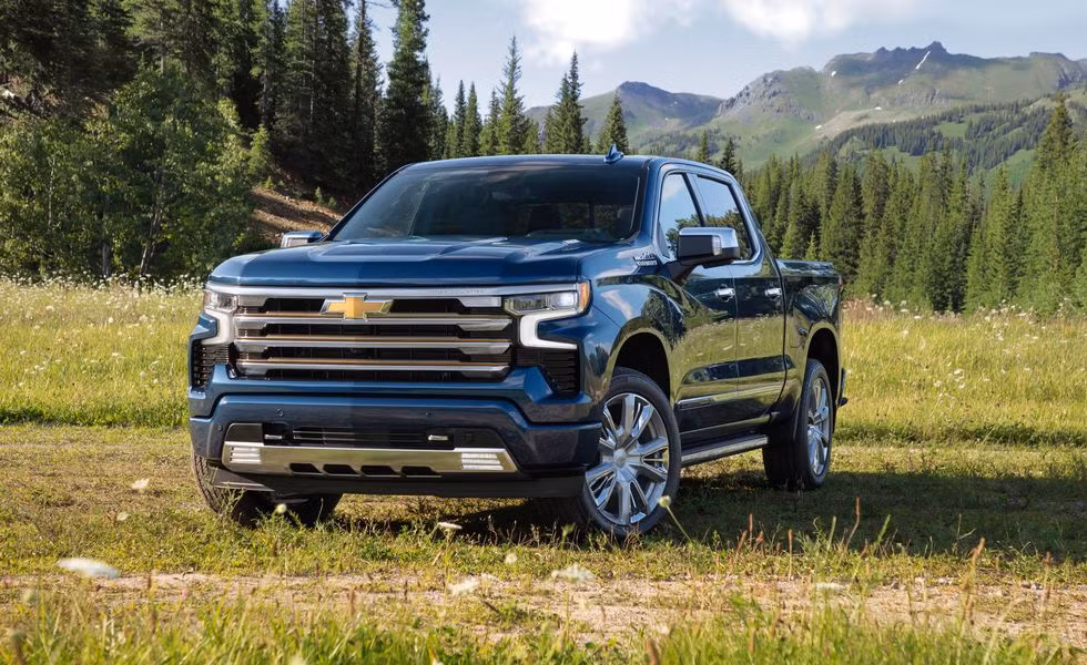 2022-chevrolet-silverado-14-1631133451-9673.jpg