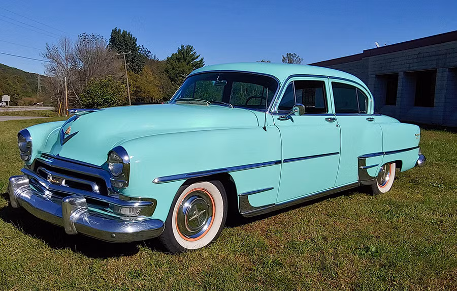 1954-chrysler-new-yorker-deluxe.jpg