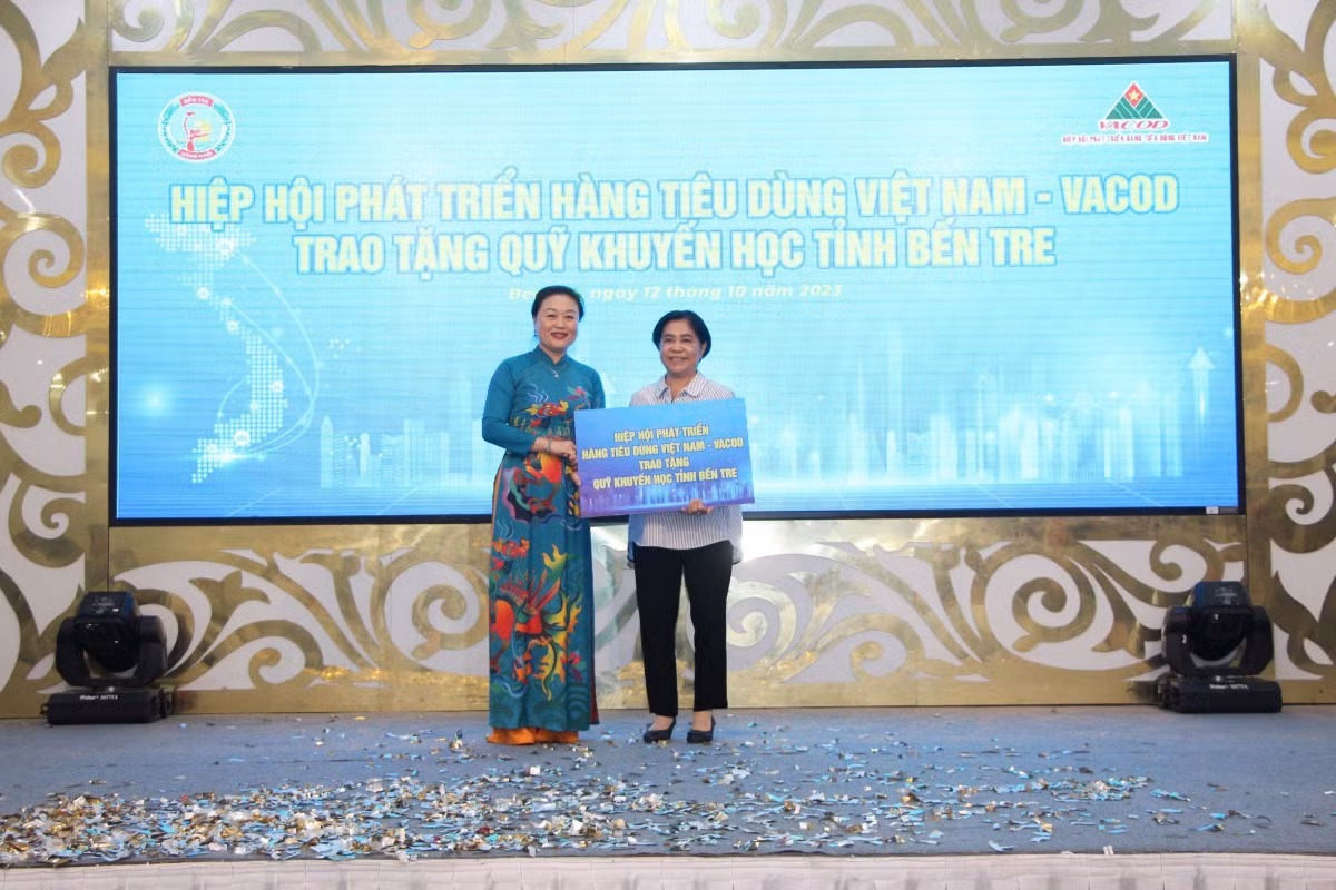 Tang quy khuyen hoc.jpg