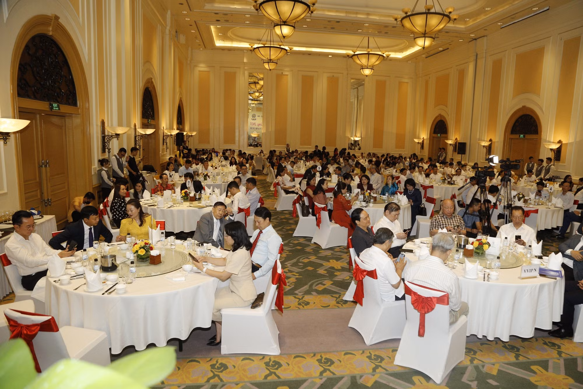 Các đại biểu tham dự đêm Gala. Ảnh: Văn Đạt