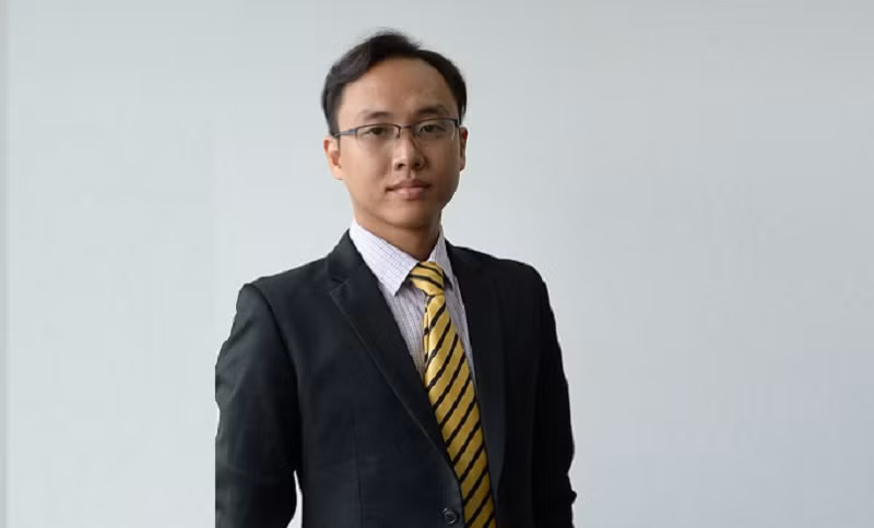 ong-nguyen-thanh-lam-giam-doc-phan-tich-khach-hang-ca-nhan-maybank-investment-bank-msvn-1018.png