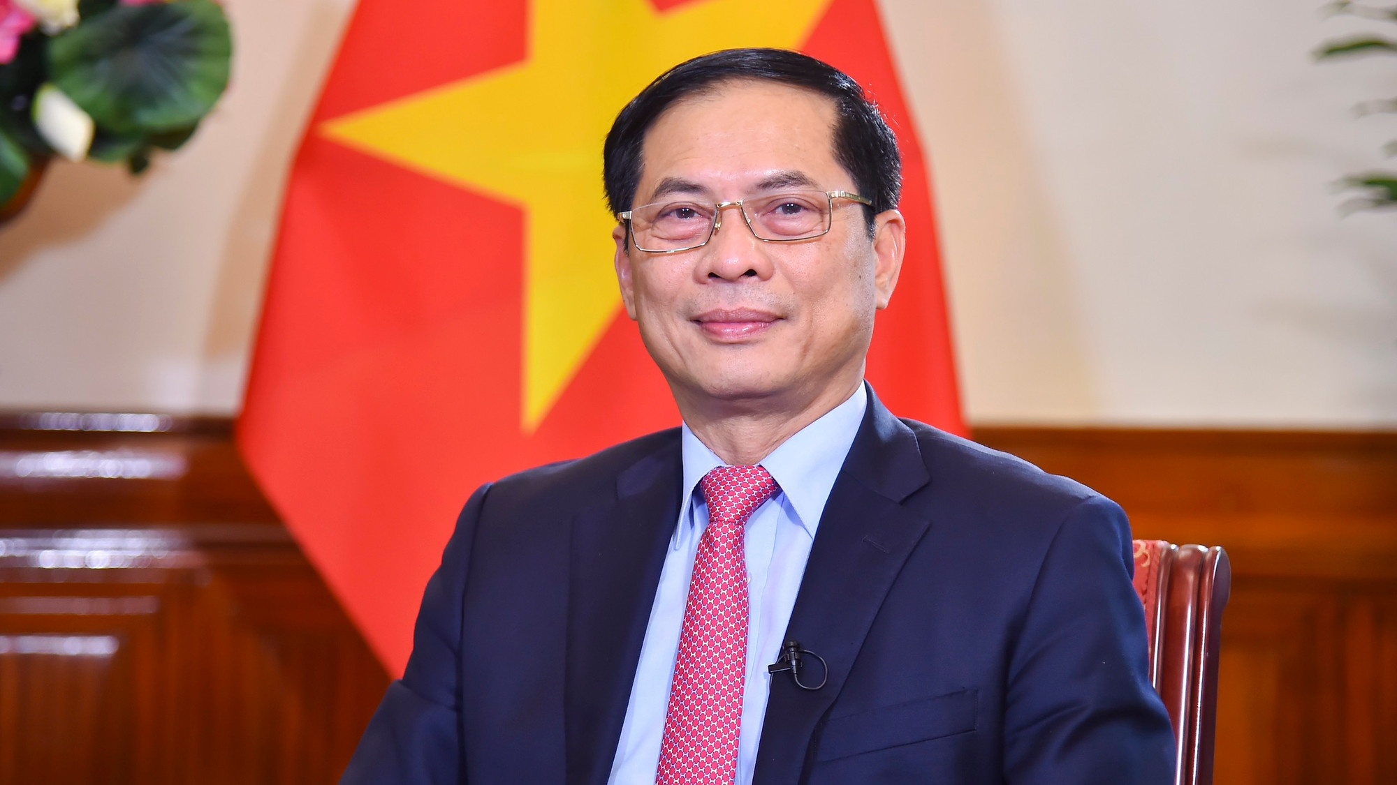 Bộ trưởng Bộ Ngoại giao Bùi Thanh Sơn z5129894360583-bf95e1d7856a089493840fd9cebcb206-21.jpg