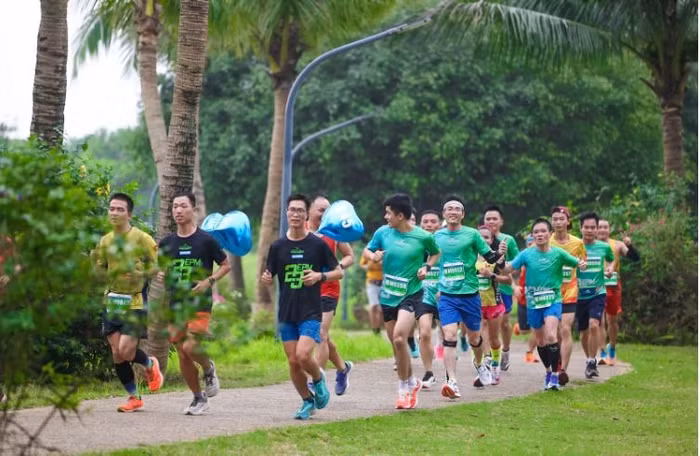 Giải thu hút đông đảo các VĐV là những người yêu chạy các vùng miền