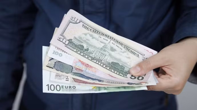 Tỷ giá USD hôm nay ngày 14/5: USD ngân hàng nhích tăng, chợ đen giằng co