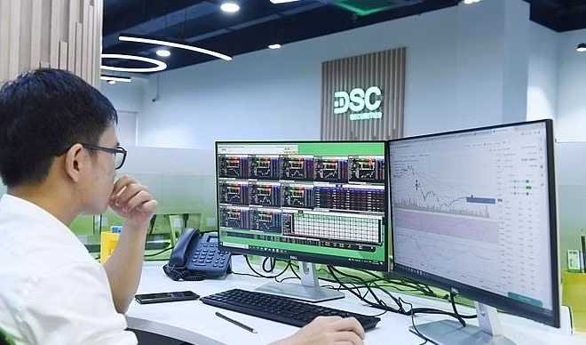 Cổ phiếu chứng khoán nổi sóng, kỳ vọng mở đường cho nhịp tăng mới
