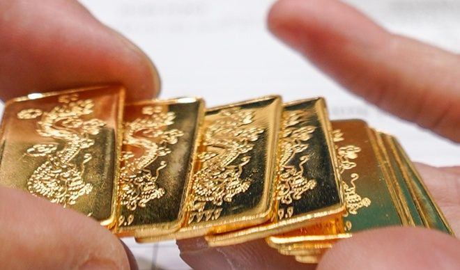 Vàng miếng SJC đứng giá, thế giới giảm nhẹ sau chuỗi tăng nóng