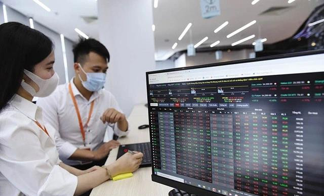 Thị trường dò đáy sau cú giảm sốc, liệu nhịp hồi có sớm xuất hiện?