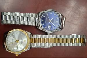 Khám kho hàng, phát hiện lượng lớn sản phẩm giả mạo nhãn hiệu đồng hồ Rolex, mũ thời trang Chanel, Louis Vuitton của Công ty Sơn Hà
