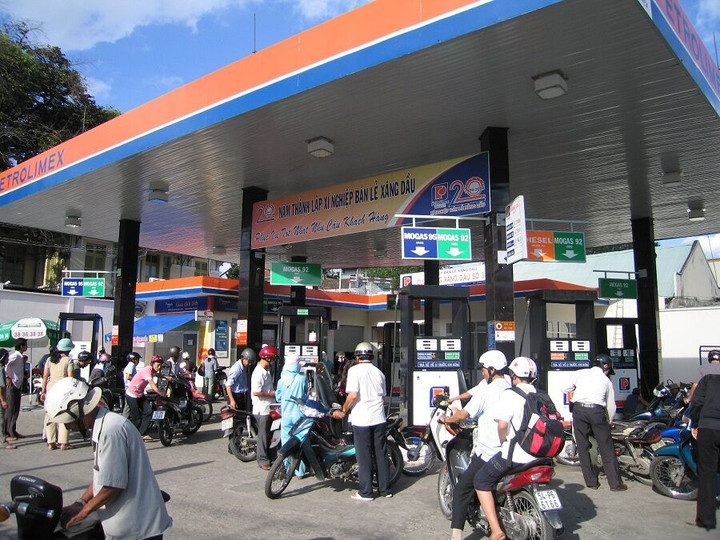 Tại sao bỏ qua than, thép, chỉ chọn xăng dầu để tăng kịch khung thuế môi trường?