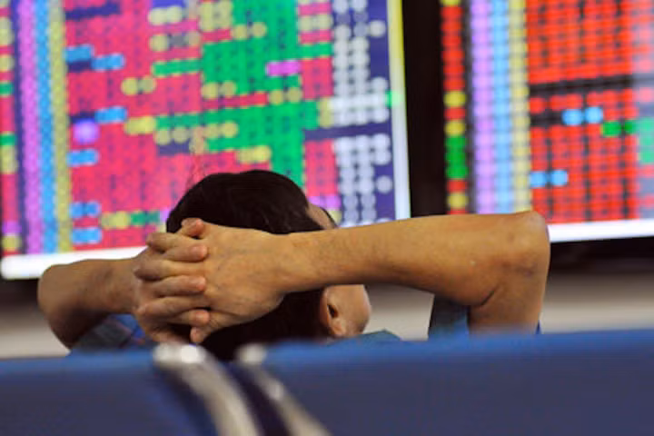 Thị trường đỏ lửa 170 mã lao dốc, VN-Index giảm mạnh về 742,45 điểm