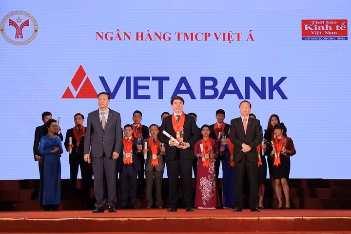 VietABank đoạt giải “Thương hiệu mạnh Việt Nam 2016” lần thứ 11