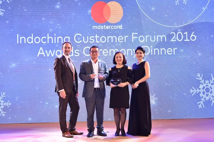 Maritime Bank tăng trưởng thẻ tín dụng quốc tế 285%