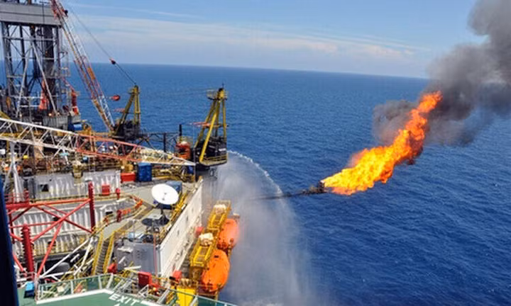 Tháng 2 dầu thô tăng thu ngân sách 8,9%