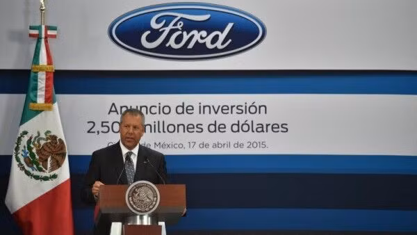 Mexico yêu cầu Ford bồi thường các chi phí do hủy hợp đồng