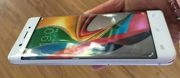 Nhiều hãng Trung Quốc sẽ sản xuất smartphone màn hình cong