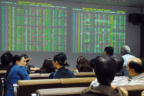 VN-Index lập đỉnh mới cao nhất trong 9 năm