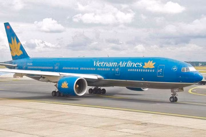 Giảm gánh nặng nợ, Vietnam Airlines rao bán 4 máy Boeing 777
