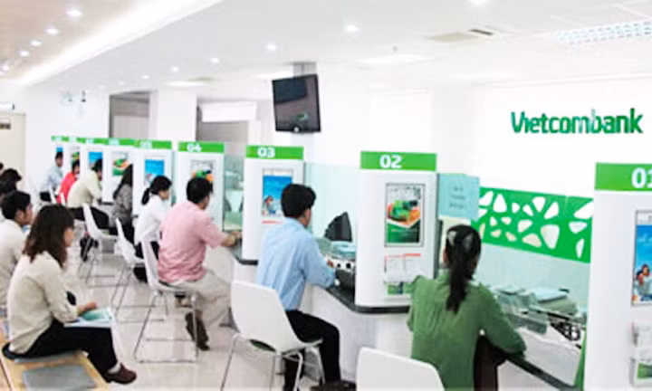 Vietcombank đang sở hữu vốn tại những ngân hàng nào?