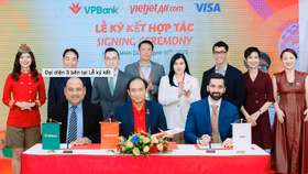 Ba ông lớn bắt tay kết nối tiêu dùng số