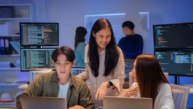 Khảo sát lương 2026 của Robert Walters: AI thúc đẩy nhu cầu nhân sự tăng mạnh