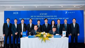 ACB và VNPT hợp tác mở rộng hệ sinh thái tài chính – công nghệ
