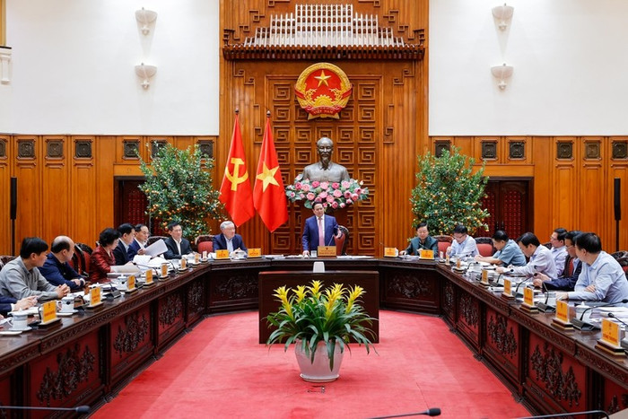 Thủ tướng Phạm Minh Chính chủ trì cuộc họp Thường trực Chính phủ để tiếp tục cho ý kiến về các giải pháp bảo đảm cung ứng và bình ổn giá xăng dầu