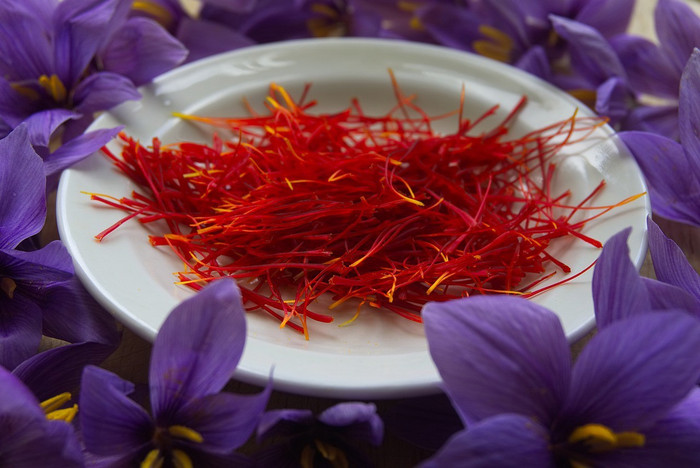 saffron-la-gi.jpg