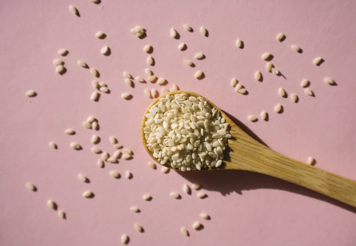 health-gettyimages-sesameseeds-ab0ee780e73a42d1ae73d84dd959a33b.jpg