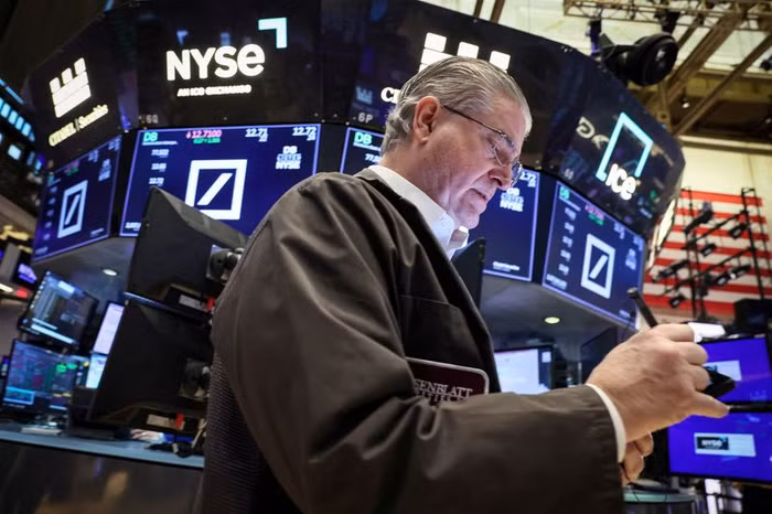 Phố Wall mất điểm khi dữ liệu lạm phát của Mỹ cao hơn dự báo