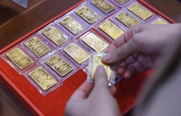 Giá vàng thế giới tiếp tục tăng mạnh, Goldman Sachs nâng dự báo lên 3.100 USD/oz