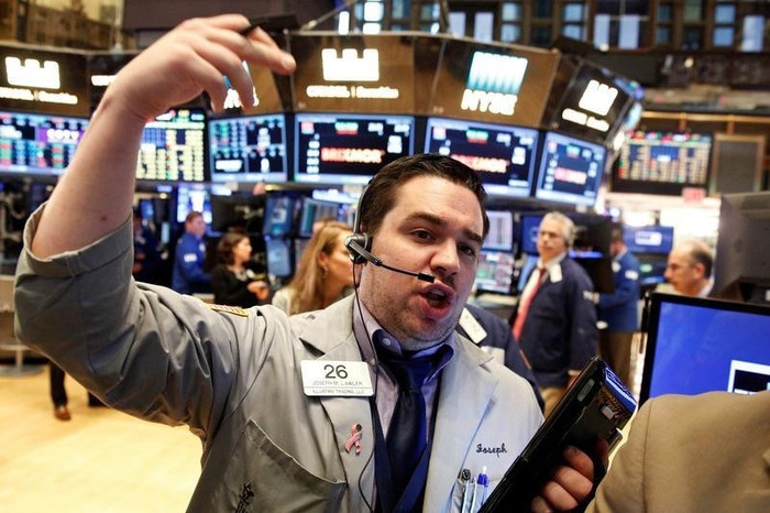 S&P 500 lập đỉnh lịch sử nhờ tín hiệu tốt từ báo cáo thu nhập, dữ liệu kinh tế