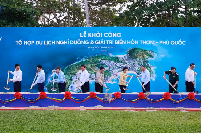 anh-2-khoi-cong-to-hop-hon-thom-9493.jpg