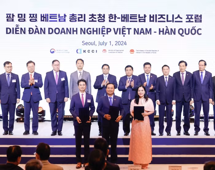 SK E&S, tỉnh Quảng Trị và T&T Group trao biên bản ghi nhớ hợp tác chuyển đổi năng lượng, tăng trưởng xanh