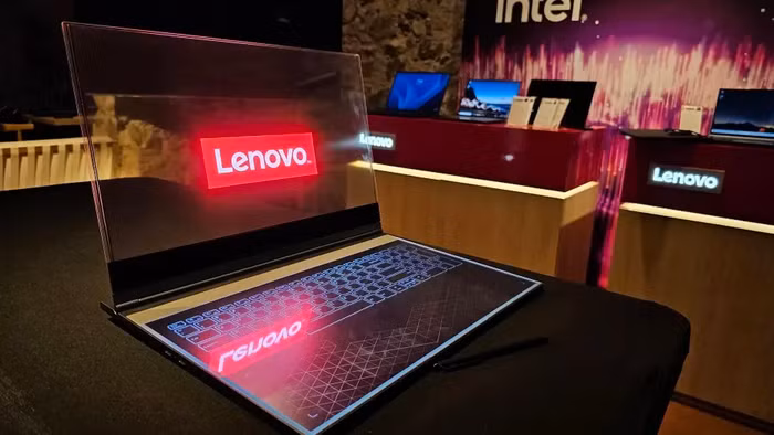 Một công ty Trung Quốc ra mắt sản phẩm laptop có màn hình xuyên thấu đầu tiên trên thế giới