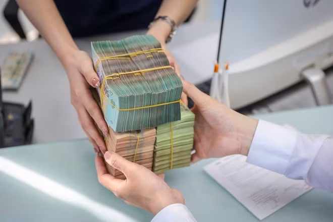 Tăng trưởng trưởng tín dụng ngành ngân hàng: Kẻ ăn không hết, người lần chẳng ra 