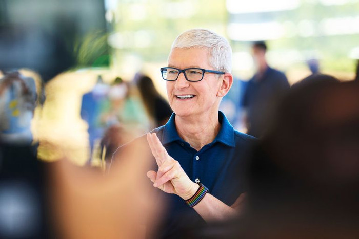 Tỷ phú Tim Cook đến Việt Nam