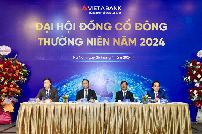 VietABank thông qua kế hoạch lãi 1.058 tỷ đồng trong năm 2024, uỷ quyền Hội đồng quản trị chọn "nhà mới" cho cổ phiếu